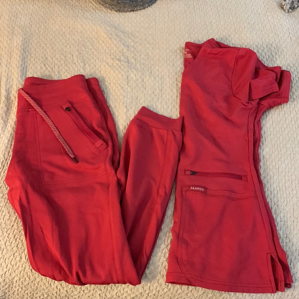 JAANUU RED SET